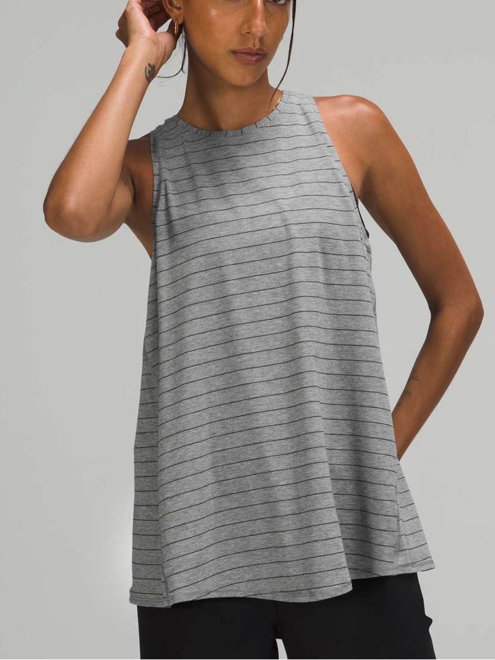 H062 LULULEMON All Tied Up Tank